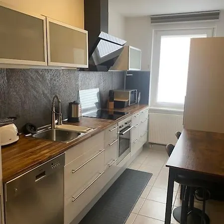 Schoene 2 Zimmer In Stuttgart-west シュトゥットガルト