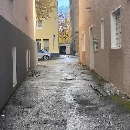 Schoene 2 Zimmer In Stuttgart-west アパート *