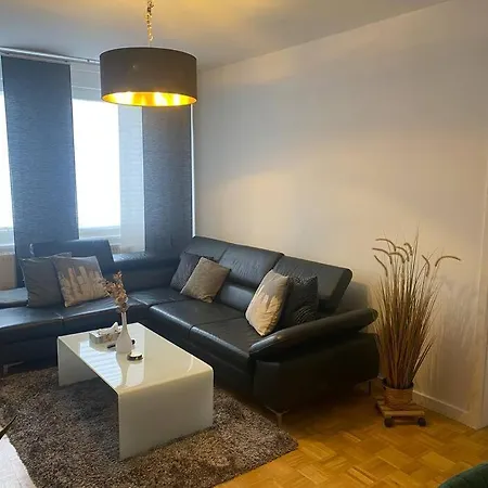 アパート Schoene 2 Zimmer In Stuttgart-west シュトゥットガルト
