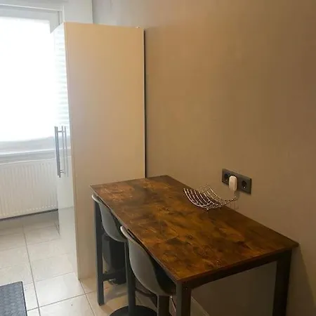 Schoene 2 Zimmer In Stuttgart-west *