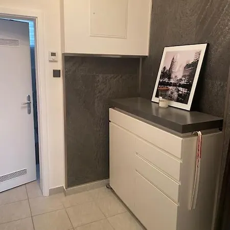 Schoene 2 Zimmer In Stuttgart-west Apartment *