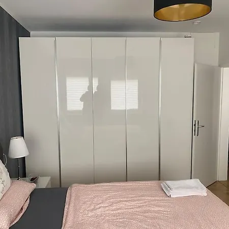Apartament Schoene 2 Zimmer In Stuttgart-west